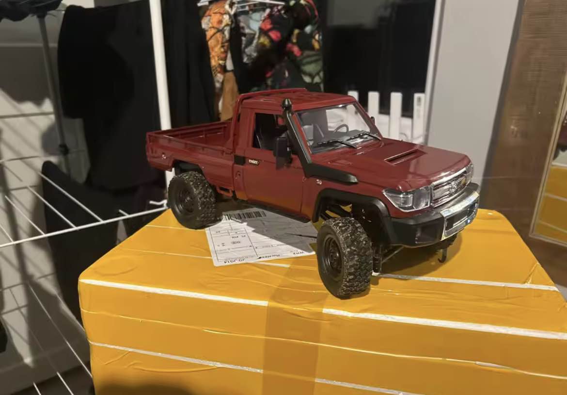 MN82 1/12 Scale 4WD RC Rock Crawler - Image 3