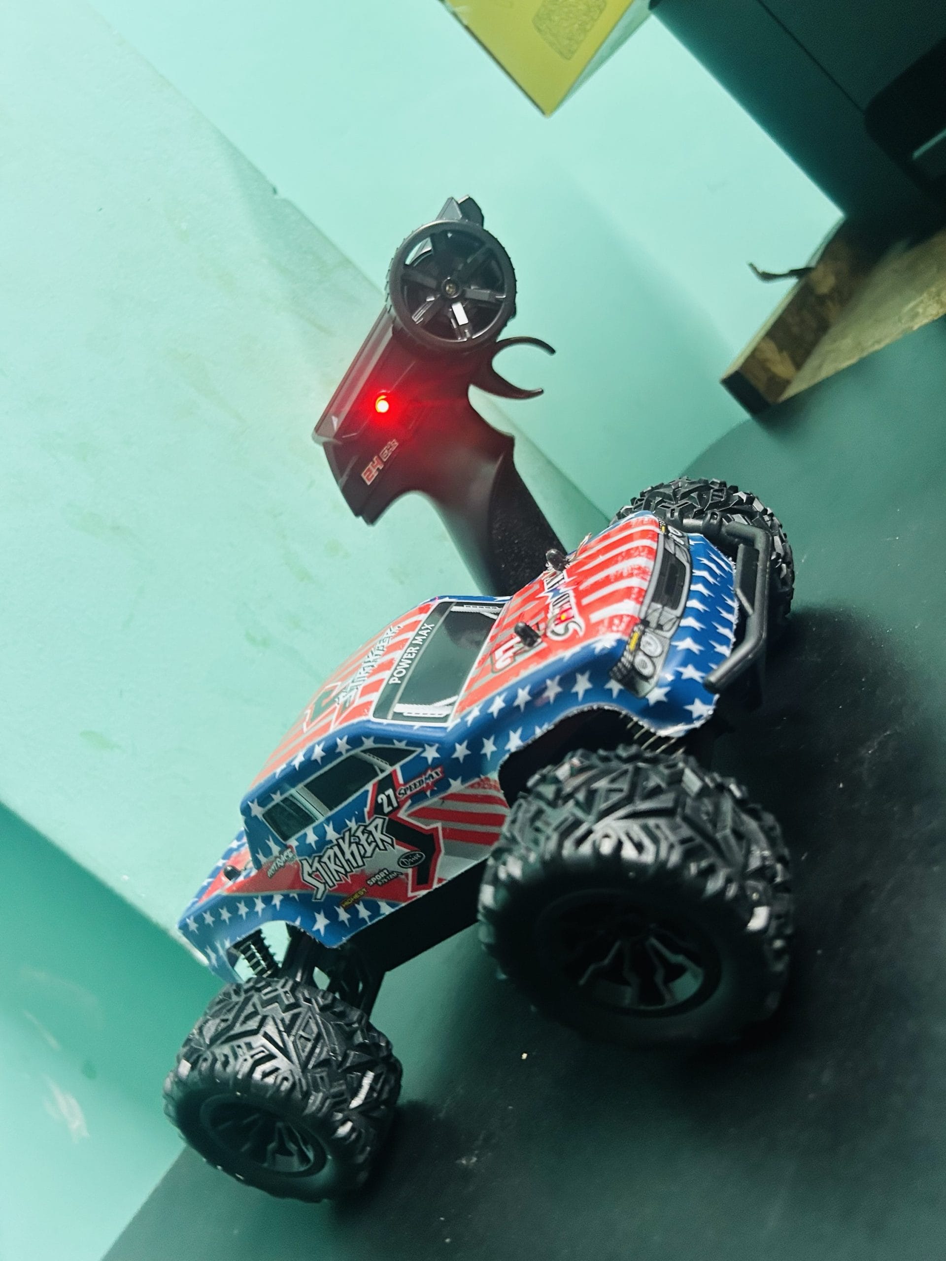 High-Speed Remote Control Off-Road Car for Kids All-Terrain Durable RC Cars Drifting Racing Climbing Toy Vehicle - Image 2
