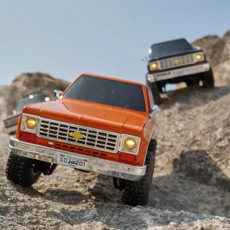 FMS RC Car 1:24 FCX24 K5 Blazer Truck Off-road Climbing Vehicle Flat Sports With Two-Speed Kids Adult Toys Gift 1/24 - Image 5