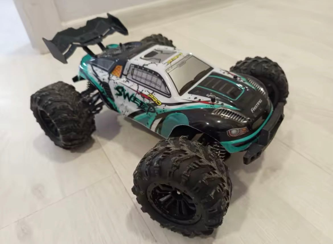 RC Car Off Road 4x4 High Speed 70KM/H Brushless 1/16 Monster Truck with LED Headlight - Image 6