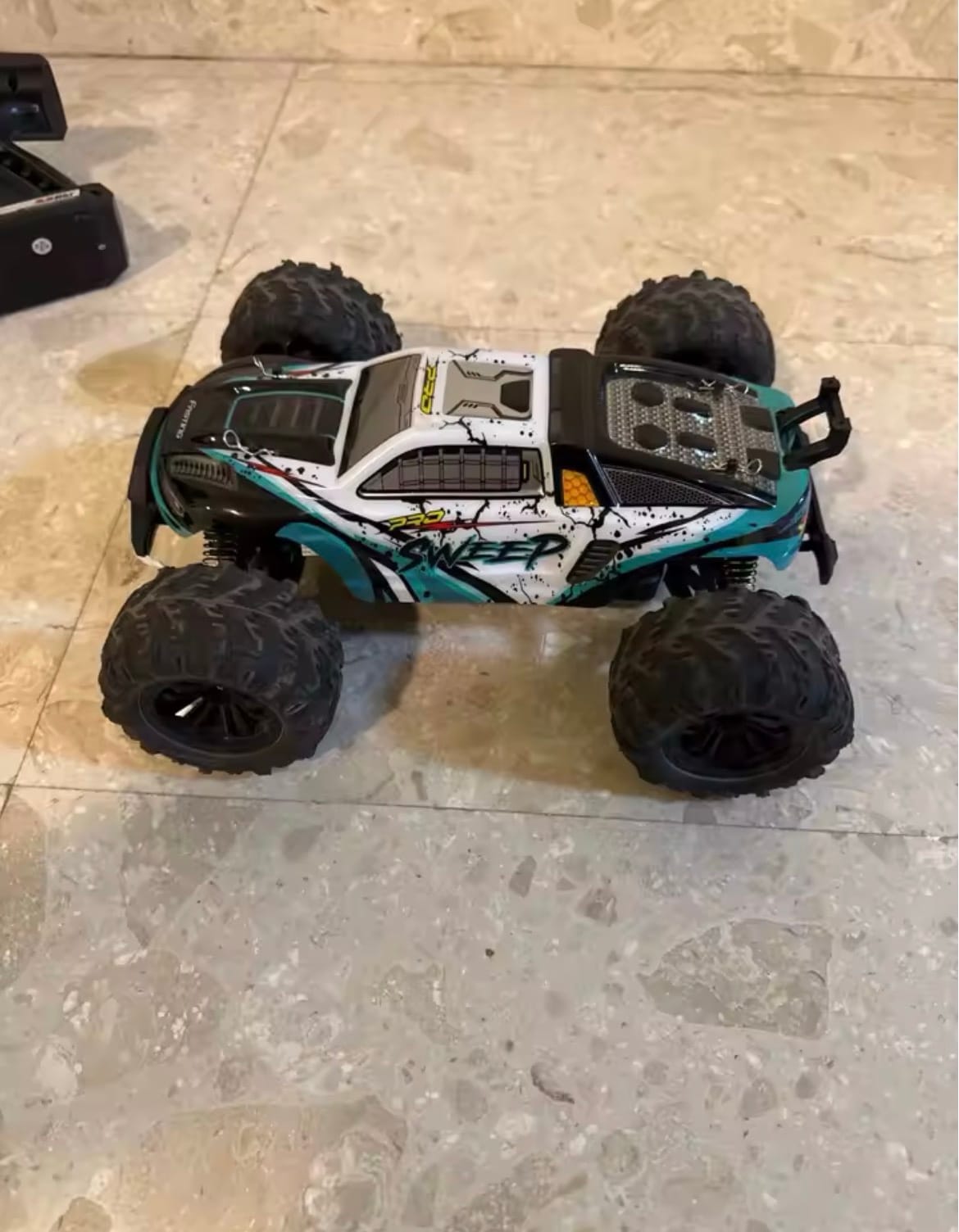 RC Car Off Road 4x4 High Speed 70KM/H Brushless 1/16 Monster Truck with LED Headlight - Image 7