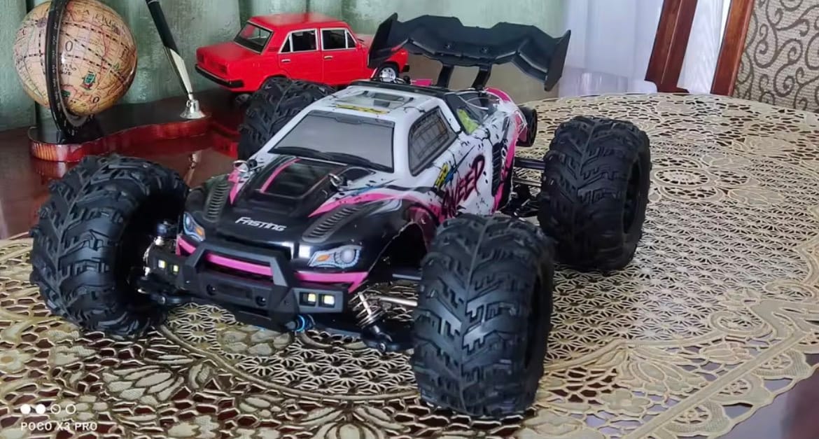 RC Car Off Road 4x4 High Speed 70KM/H Brushless 1/16 Monster Truck with LED Headlight - Image 6