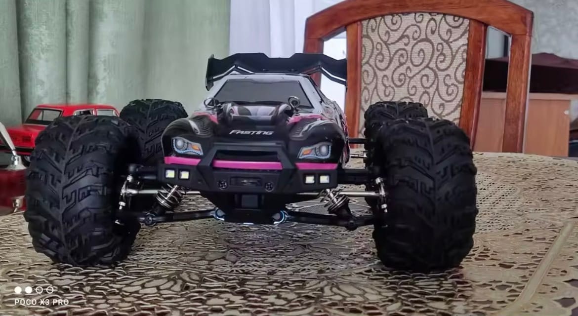 RC Car Off Road 4x4 High Speed 70KM/H Brushless 1/16 Monster Truck with LED Headlight - Image 5